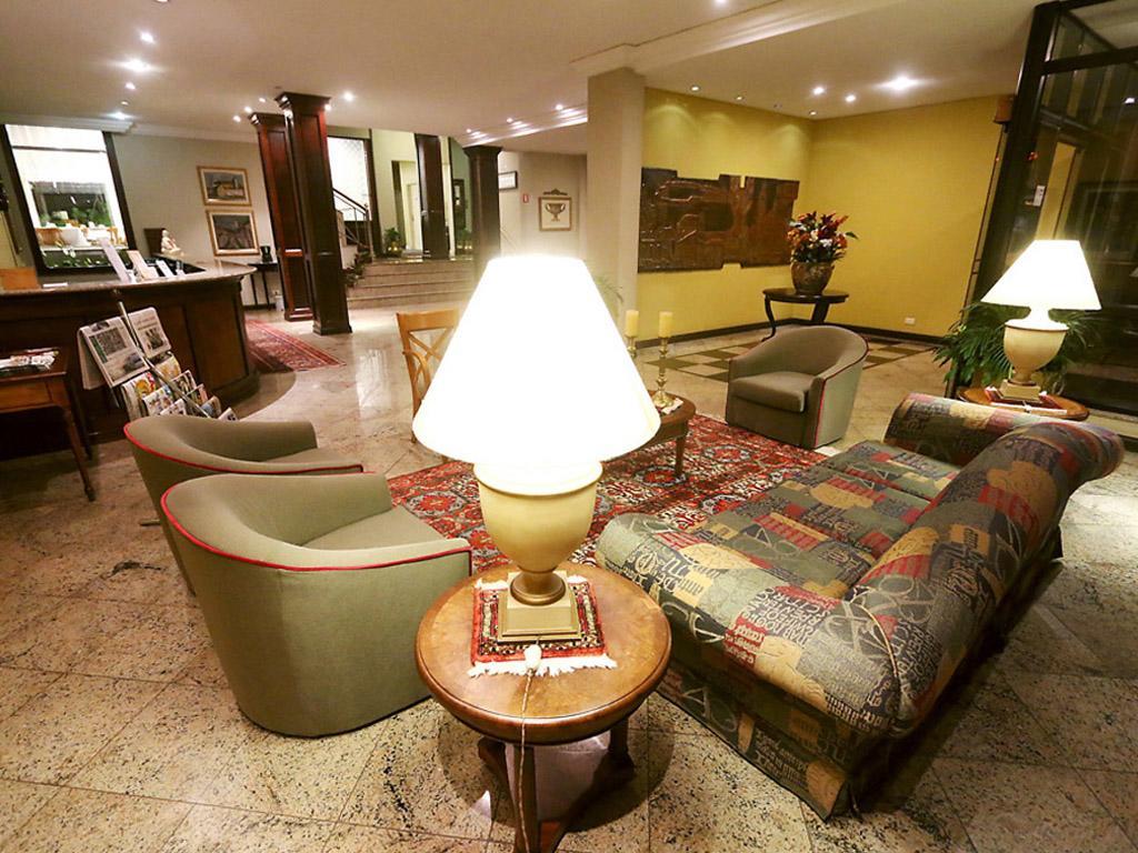 Village Hotel Понта-Гросса Экстерьер фото