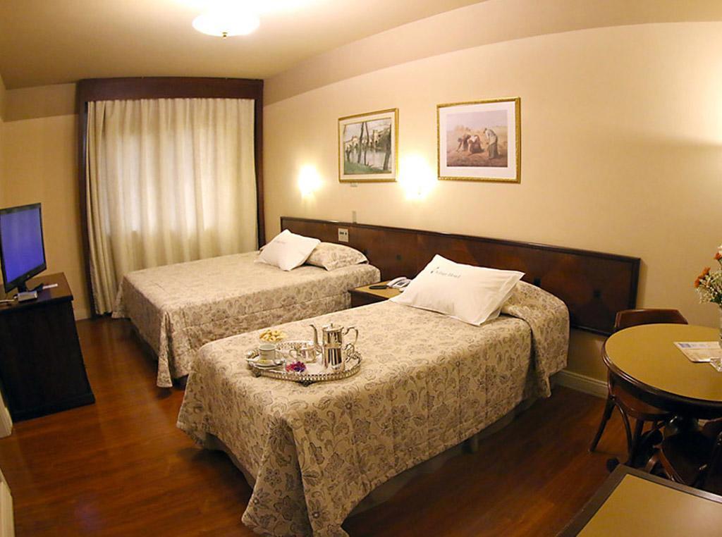 Village Hotel Понта-Гросса Экстерьер фото