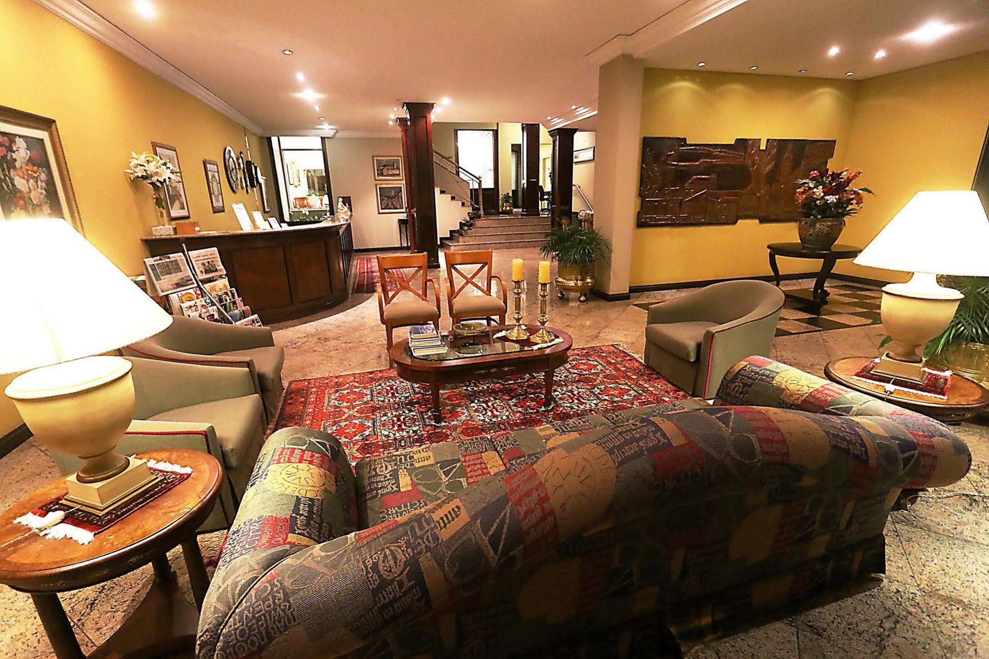 Village Hotel Понта-Гросса Экстерьер фото
