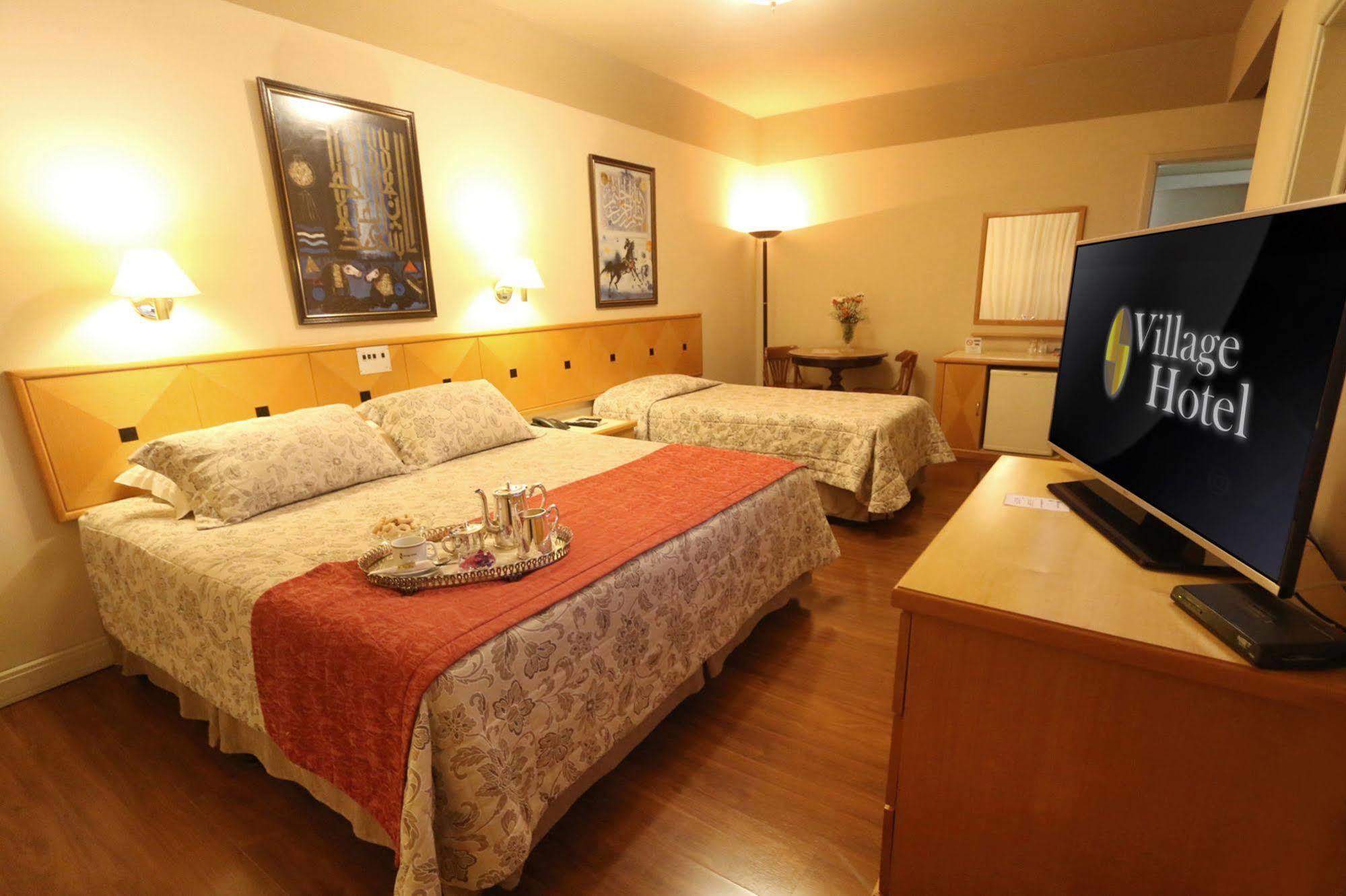 Village Hotel Понта-Гросса Экстерьер фото